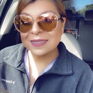 Meet your Posher, Joyce